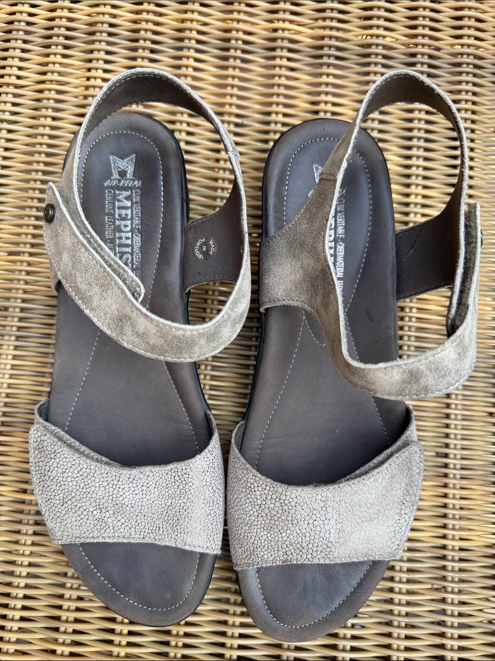 Mephisto Women’s Taupe/Sand Suede Slingback Sandals, size 38, size 8, new